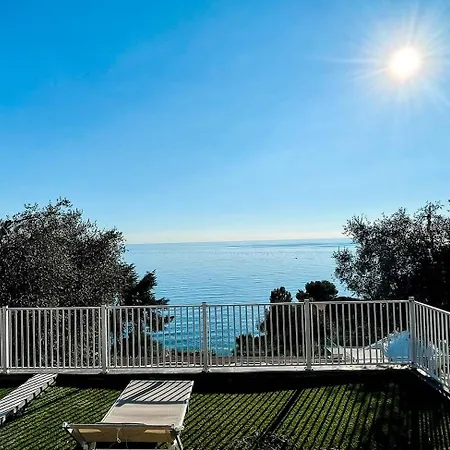 Ibiza Style With Sea Views In Balzi Rossi Ferienhaus
